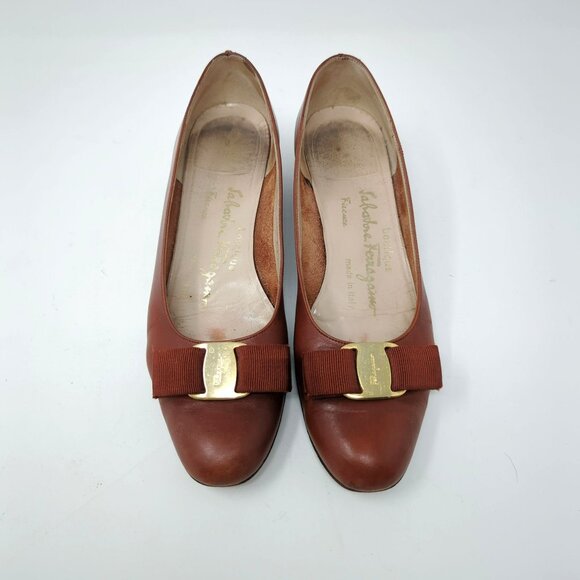 Vintage Ferragamo Brown Shoes Heels 7 Leather Bow Pumps - Picture 2 of 13